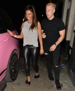 Katie Price feet photo thumbnail
