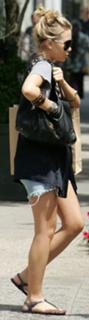 Ashley Olsen feet photo thumbnail