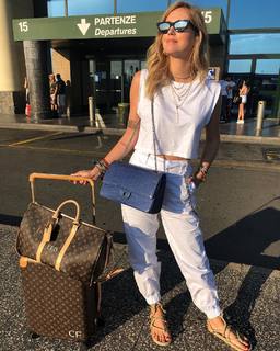 Chiara Ferragni feet photo thumbnail