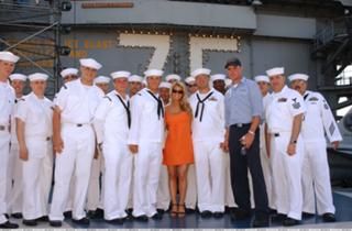 Jessica Simpson feet photo thumbnail