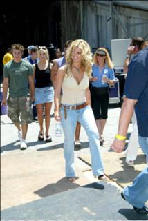 Jessica Simpson feet photo thumbnail