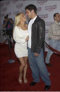 Jessica Simpson feet photo thumbnail