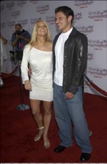 Jessica Simpson feet photo thumbnail