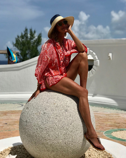 Lili Estefan feet photo thumbnail