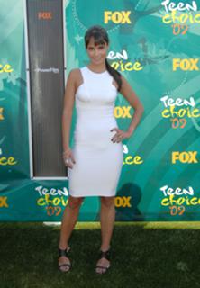 Jordana Brewster feet photo thumbnail