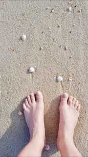 Lívia Andrade feet photo thumbnail