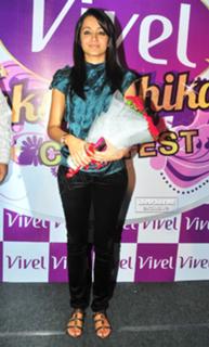 Trisha Krishnan feet photo thumbnail