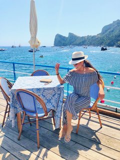 Thalía feet photo thumbnail