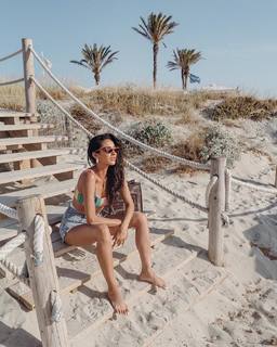 Shay Mitchell feet photo thumbnail