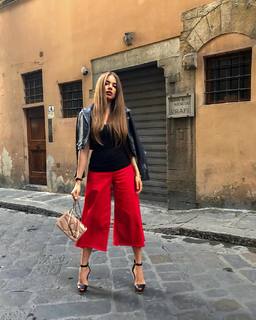 Xenia Tchoumitcheva feet photo thumbnail
