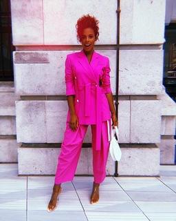 Rochelle Humes feet photo thumbnail