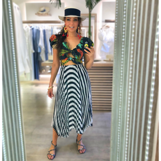 Thalía feet photo thumbnail