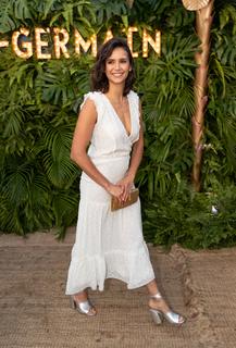 Nina Dobrev feet photo thumbnail
