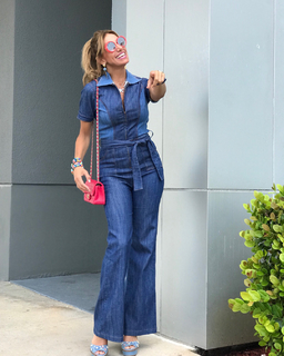 Lili Estefan feet photo thumbnail