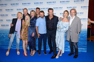 Lily James feet photo thumbnail