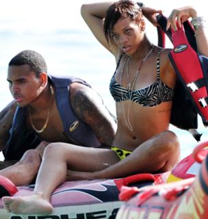 Rihanna feet photo thumbnail