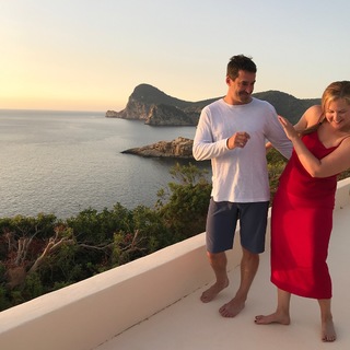Amy Schumer feet photo thumbnail
