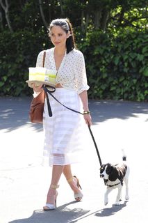 Olivia Munn feet photo thumbnail