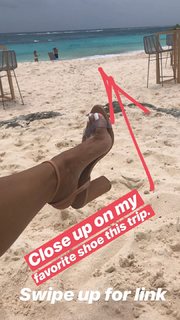 Draya Michele feet photo thumbnail