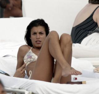 Elisabetta Canalis feet photo thumbnail