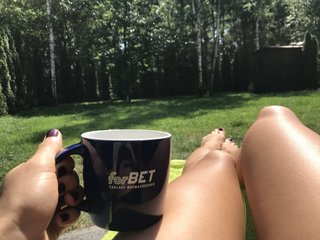 Karolina Kowalkiewicz feet photo thumbnail