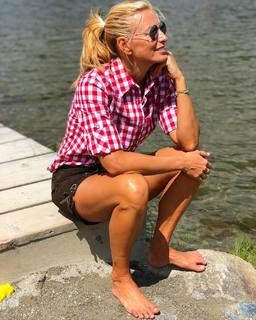 Federica Fontana feet photo thumbnail