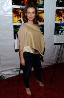 Alyssa Milano feet photo thumbnail