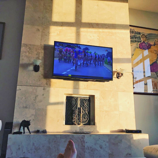 Virginia Madsen feet photo thumbnail