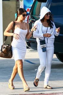 Michelle Rodriguez feet photo thumbnail