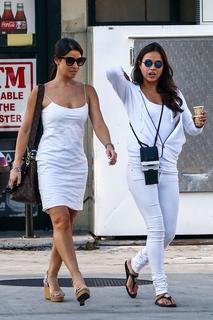 Michelle Rodriguez feet photo thumbnail