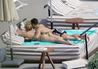 Gemma Atkinson feet photo thumbnail