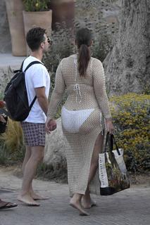 Ashley Graham feet photo thumbnail