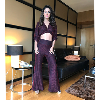 Hina Khan feet photo thumbnail