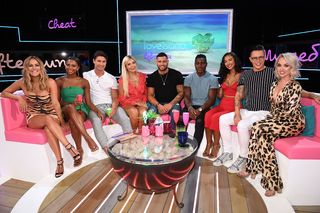Caroline Flack feet photo thumbnail