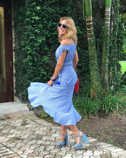 Lili Estefan feet photo thumbnail