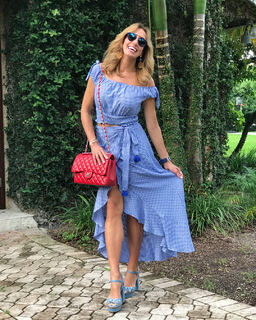 Lili Estefan feet photo thumbnail