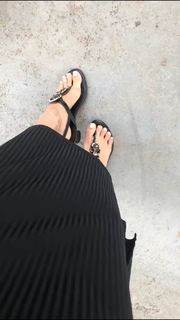 Alaine Crissiê feet photo thumbnail