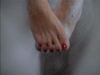 Gwyneth Paltrow feet photo thumbnail