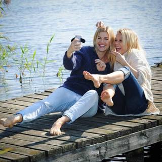 Nova Meierhenrich feet photo thumbnail