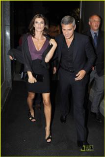 Elisabetta Canalis feet photo thumbnail