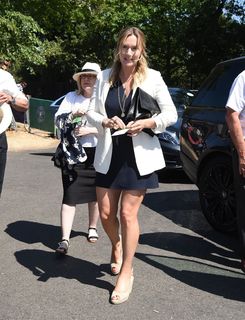 Kate Winslet feet photo thumbnail