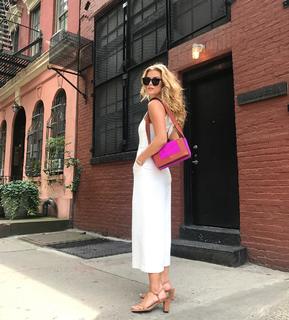 Nina Agdal feet photo thumbnail