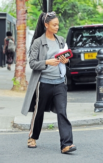 Thandiwe Newton feet photo thumbnail