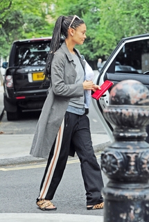 Thandiwe Newton feet photo thumbnail