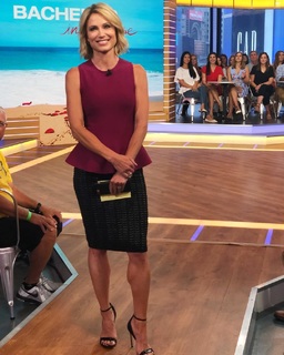 Amy Robach feet photo thumbnail