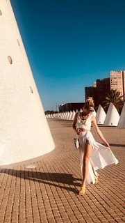 Shantel VanSanten feet photo thumbnail