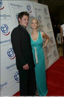 Jessica Simpson feet photo thumbnail
