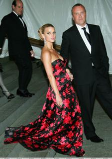 Jessica Simpson feet photo thumbnail