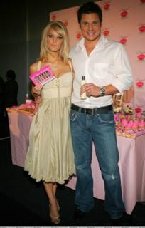 Jessica Simpson feet photo thumbnail