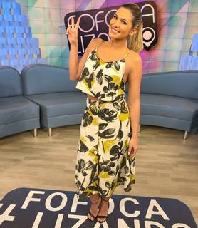 Lívia Andrade feet photo thumbnail